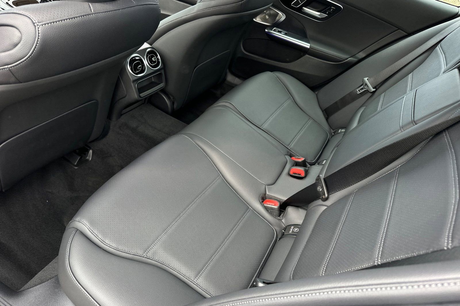 New 2025 Mercedes-Benz C 300 Sedan image 11