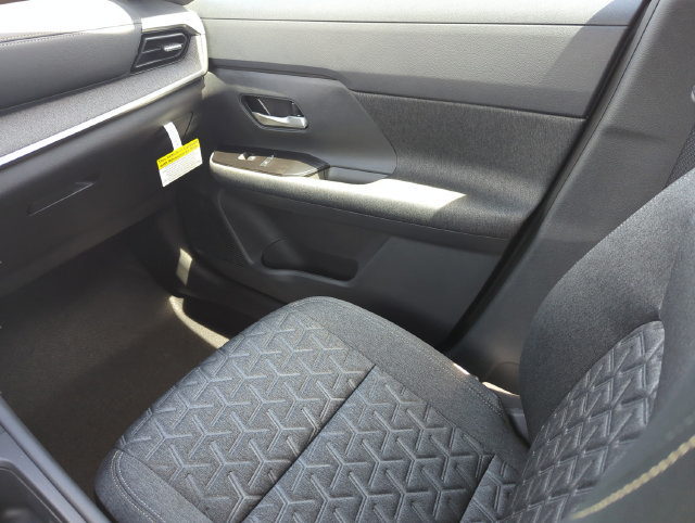 New 2026 Nissan Kicks SV w/ SV Premium Package FWD image 23