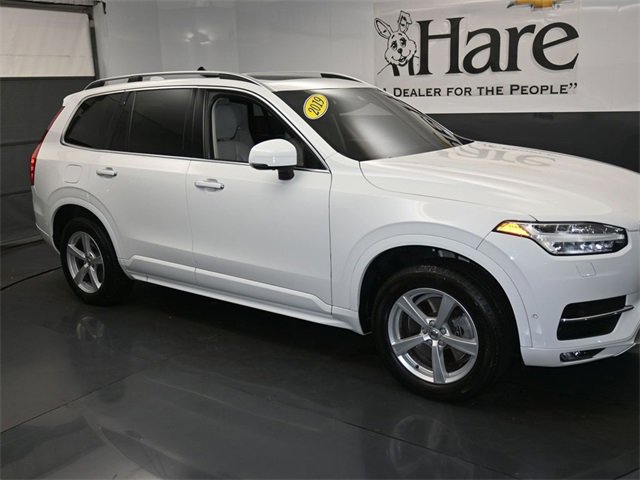 Used 2019 Volvo XC90 T5 Momentum w/ Multimedia Package