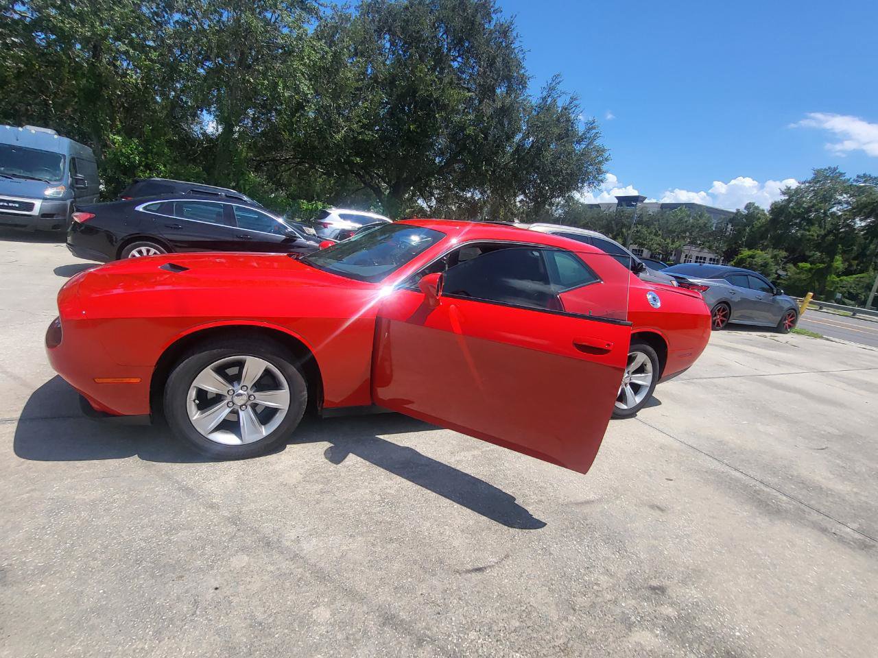 Used 2020 Dodge Challenger SXT RWD image 37