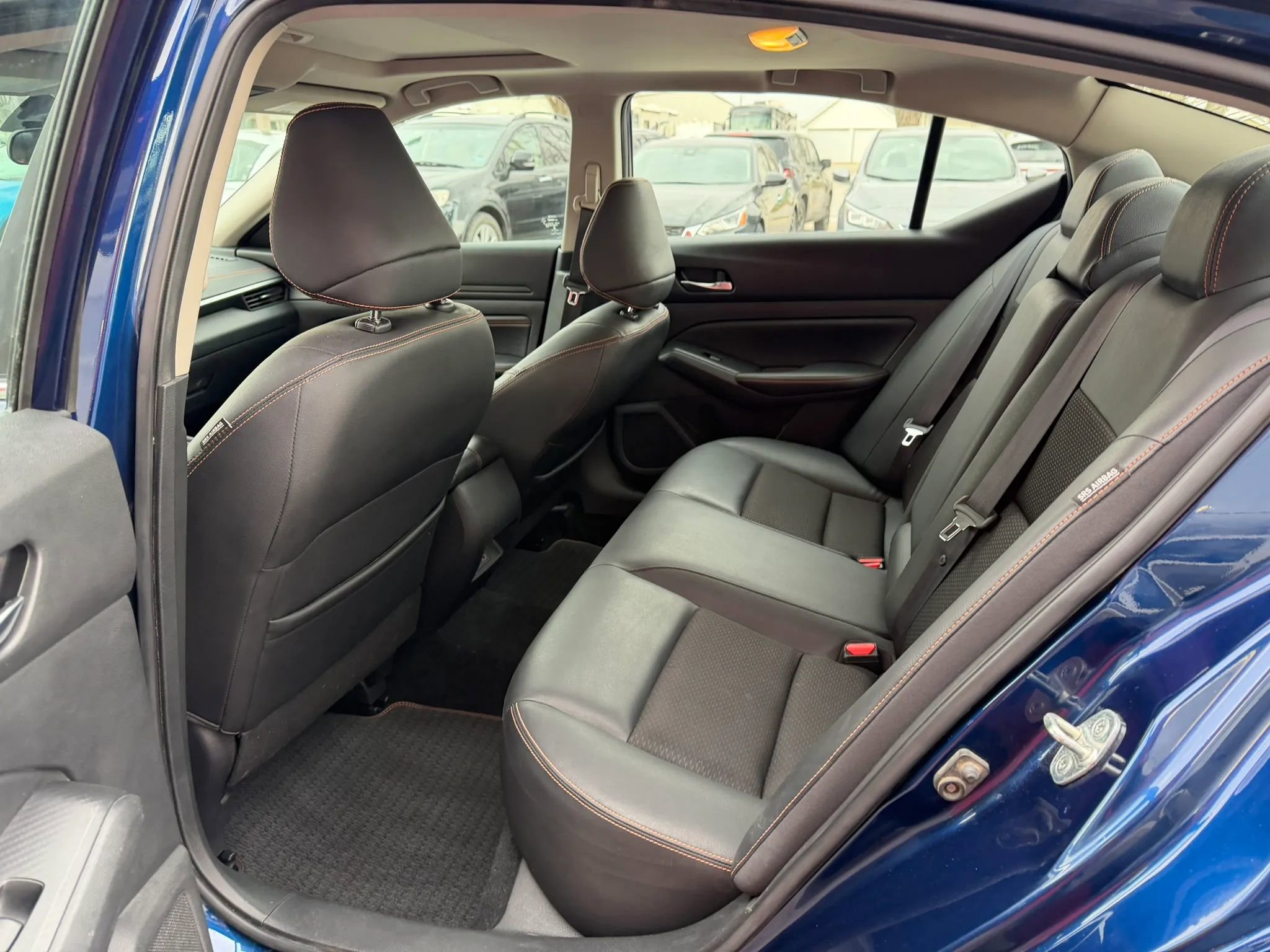 Used 2020 Nissan Altima 2.5 SR w/ Premium Package image 12