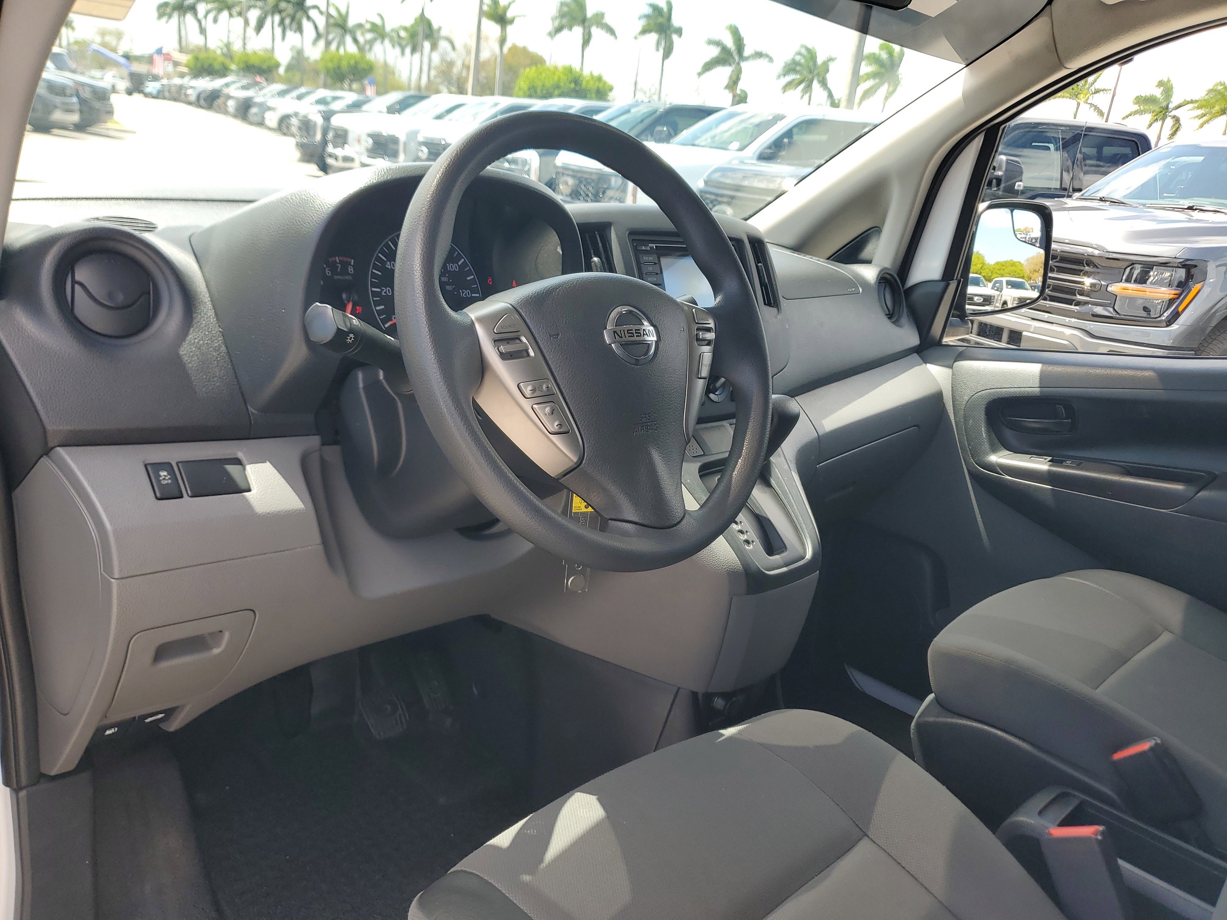 Used 2018 Nissan NV200 S w/ Cruise Control Package image 16