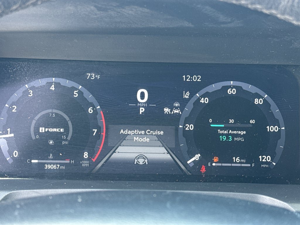 Used 2024 Toyota Tacoma TRD Off-Road AWD/4WD image 21