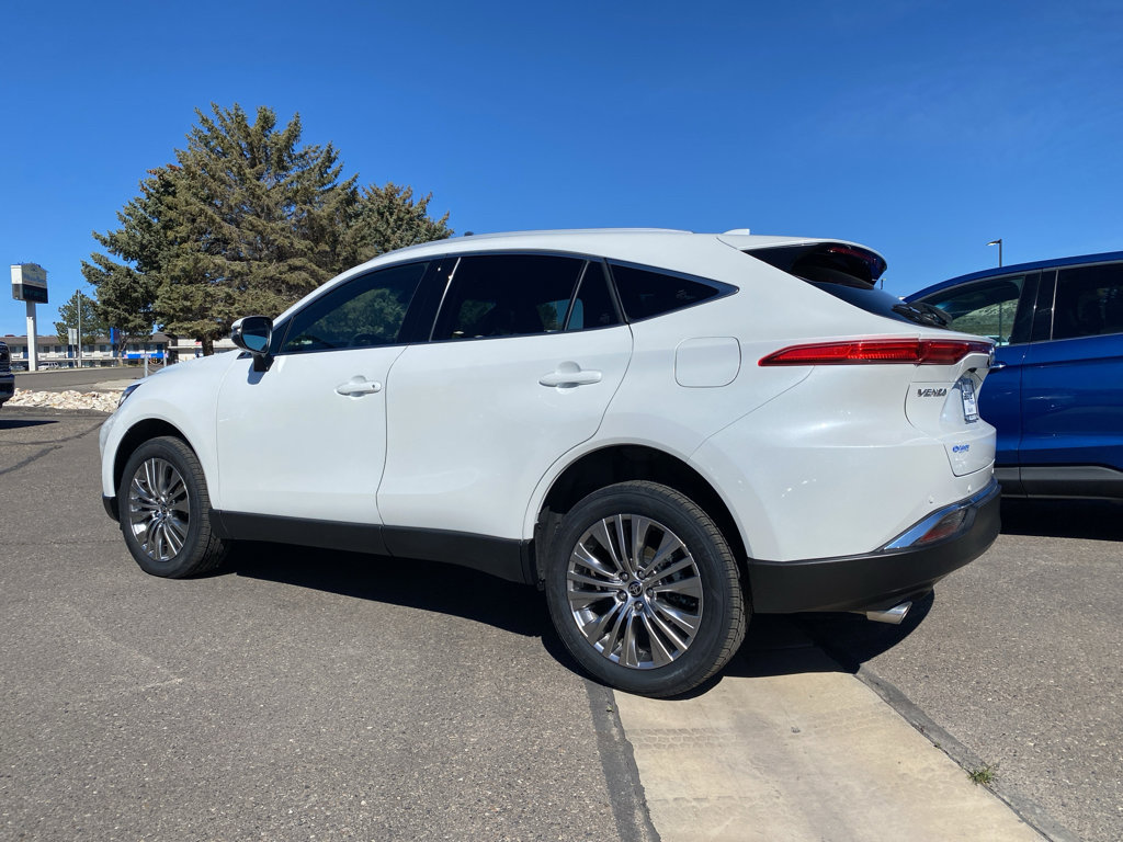 Used 2023 Toyota Venza Limited image 24