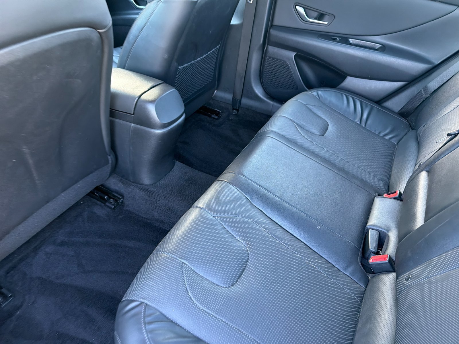 Used 2023 Hyundai Elantra Limited FWD image 11