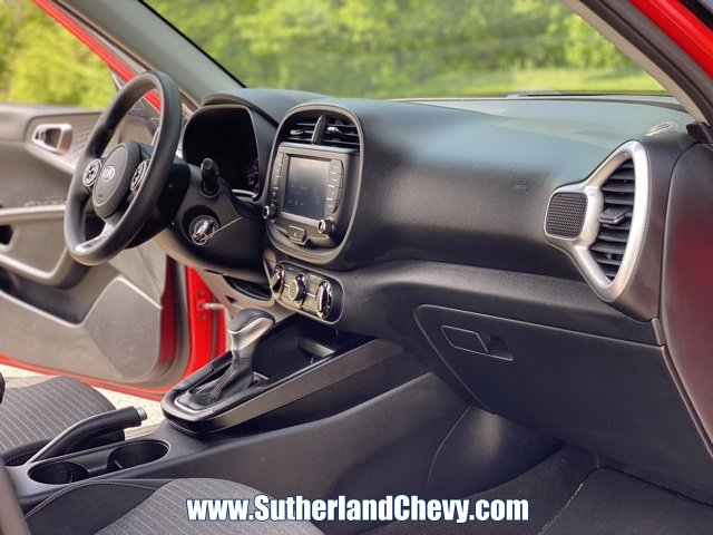 Used 2021 Kia Soul S image 16