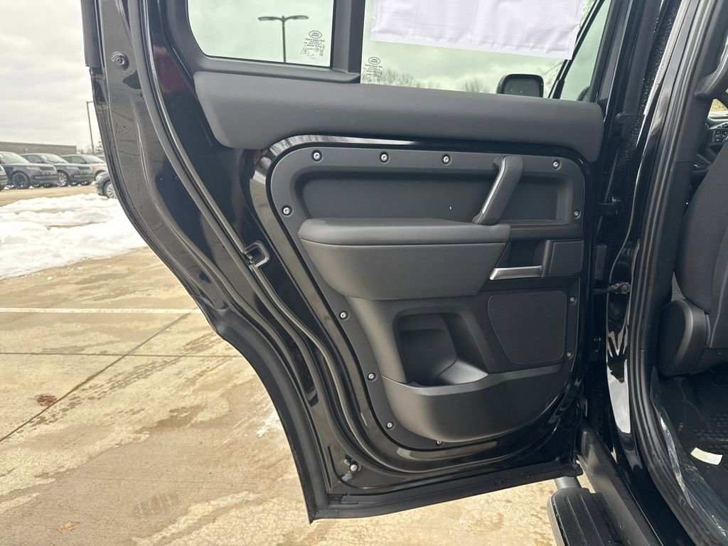 New 2026 Land Rover Defender 130 V8 image 12