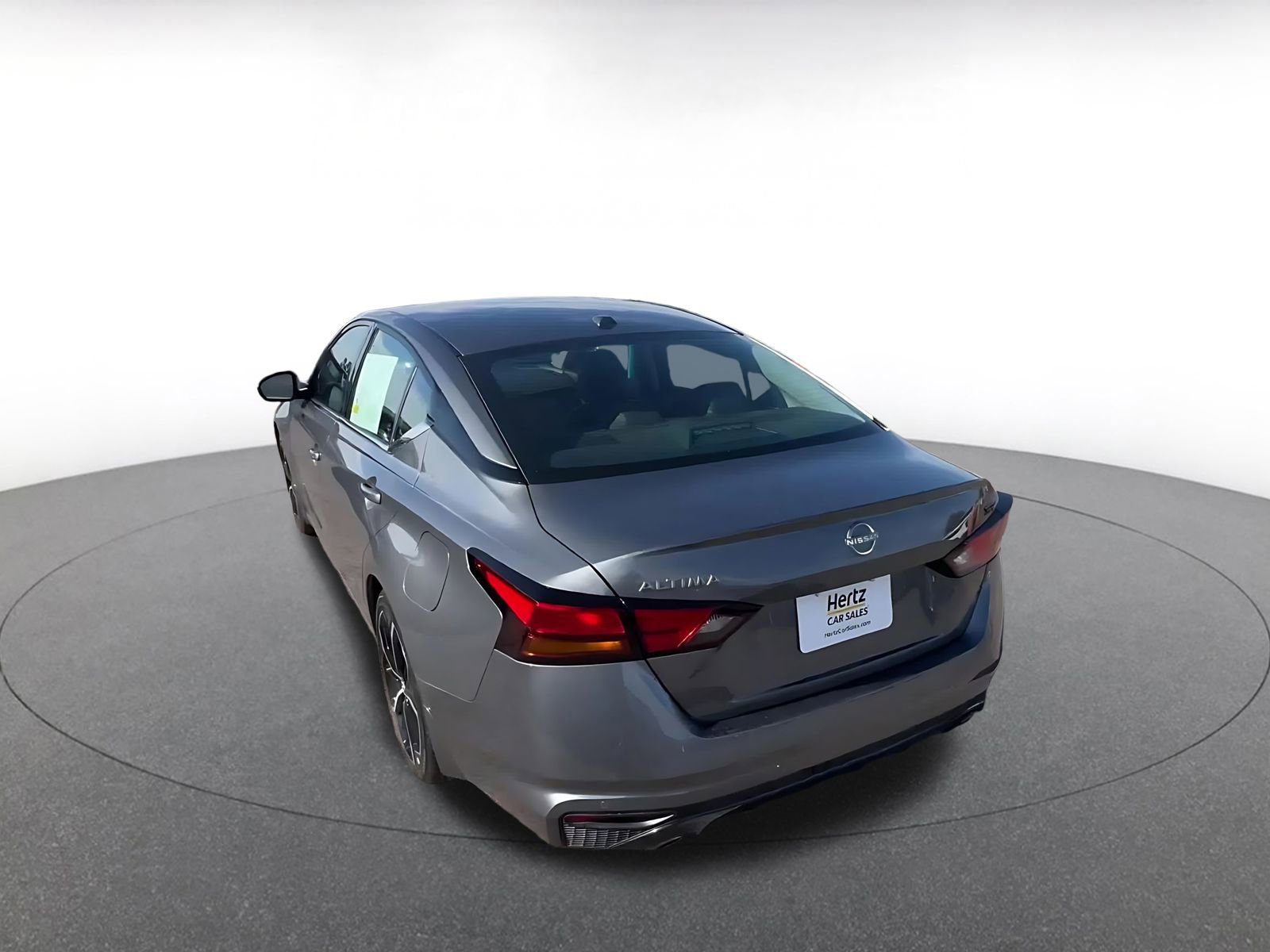 Used 2025 Nissan Altima 2.5 SR image 10