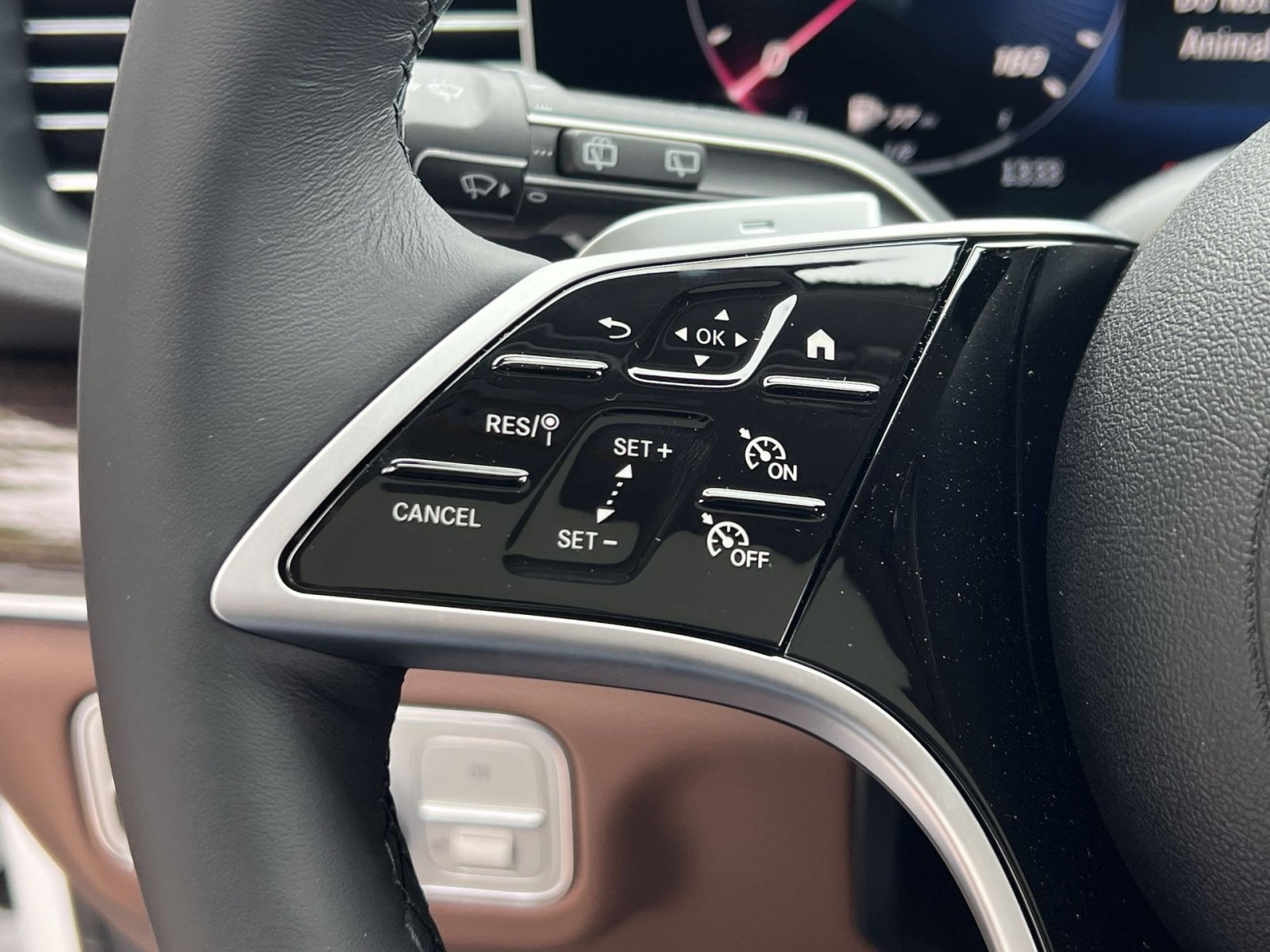 New 2026 Mercedes-Benz GLE 350 4MATIC image 36