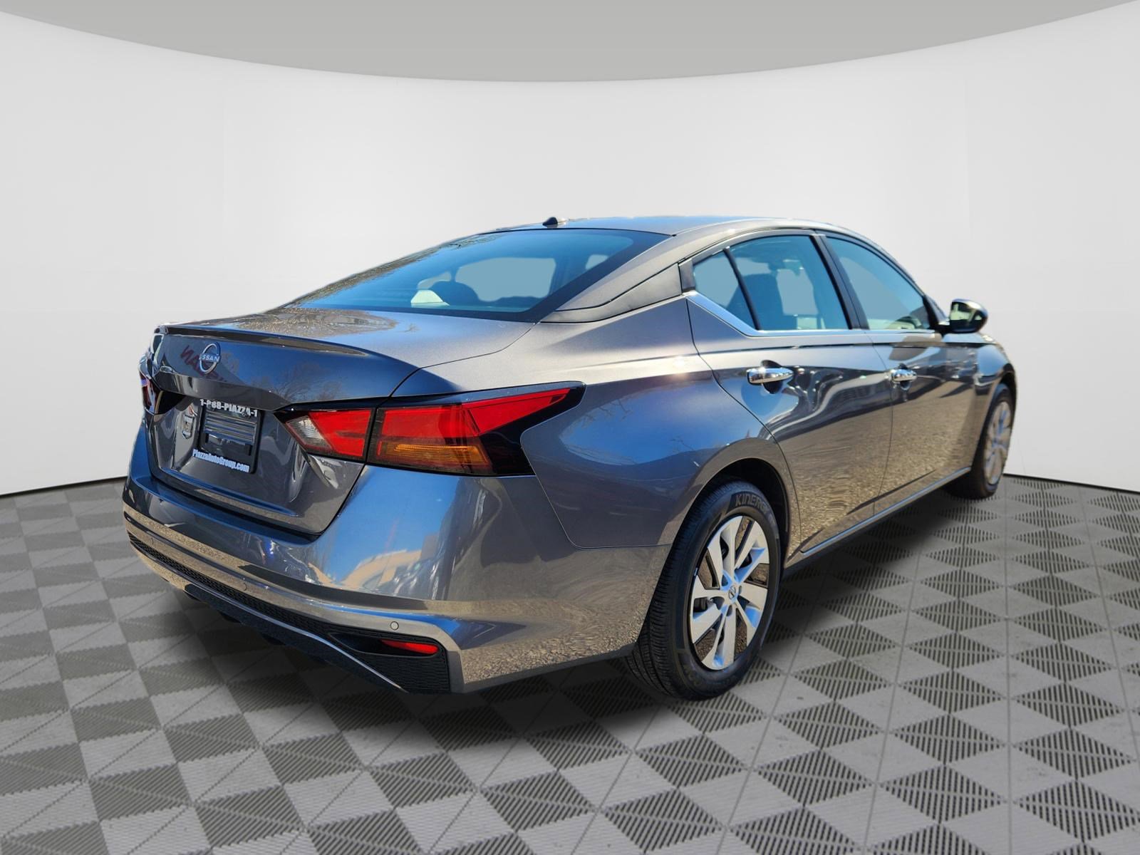 Certified 2025 Nissan Altima 2.5 S FWD image 4