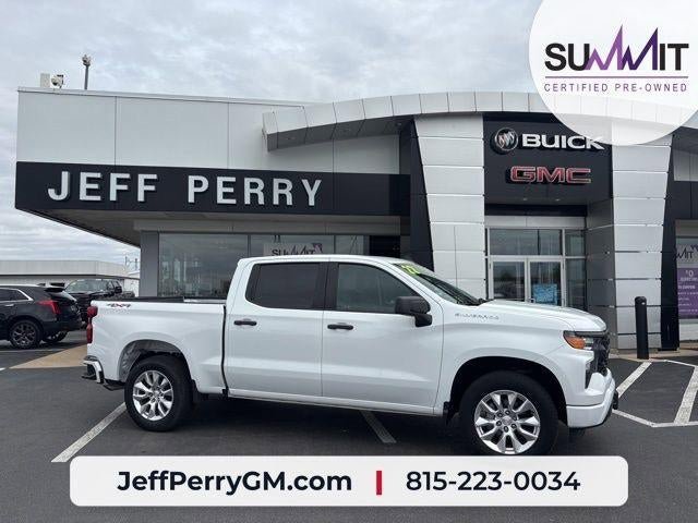 Used 2022 Chevrolet Silverado 1500 Custom AWD/4WD image 1