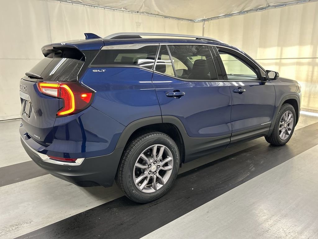 Certified 2022 GMC Terrain SLT w/ Tech Package AWD/4WD image 2
