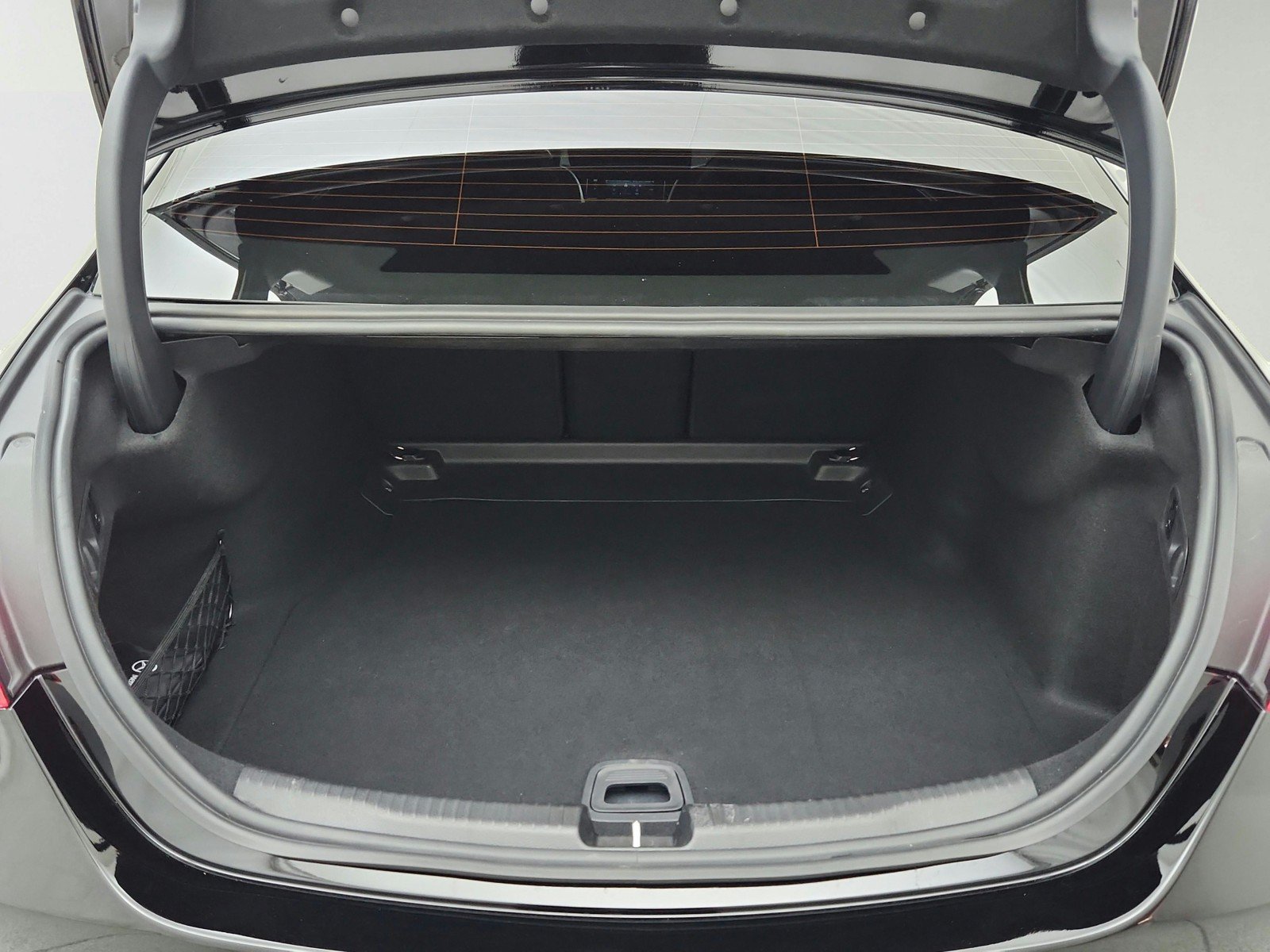 Used 2025 Mercedes-Benz C 300 Sedan image 32