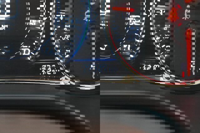 Used 2021 GMC Acadia SLT w/ Technology Package image 48