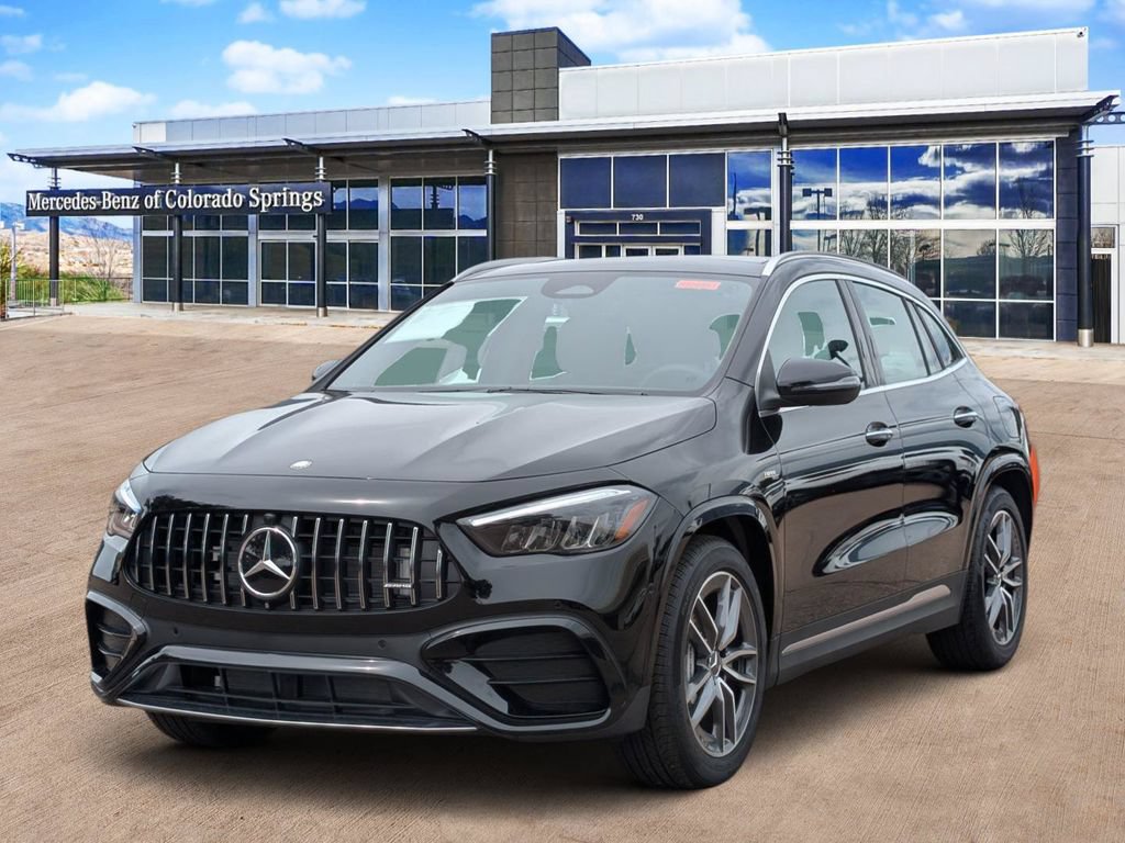New 2026 Mercedes-Benz GLA 35 AMG 4MATIC image 3