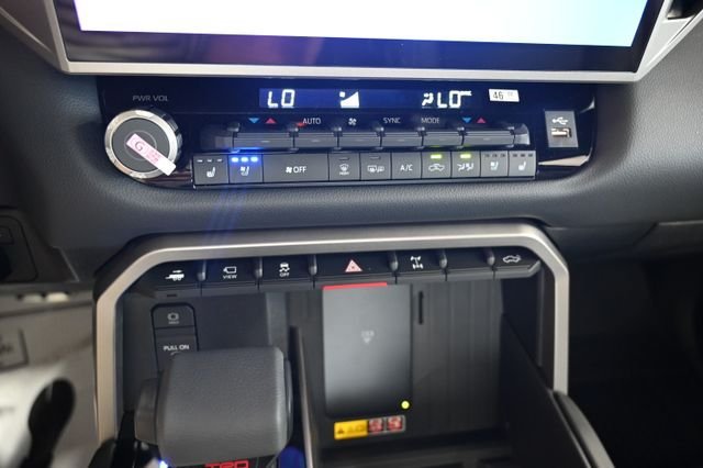 New 2026 Toyota Tundra Limited w/ TRD Off-Road Package AWD/4WD image 19