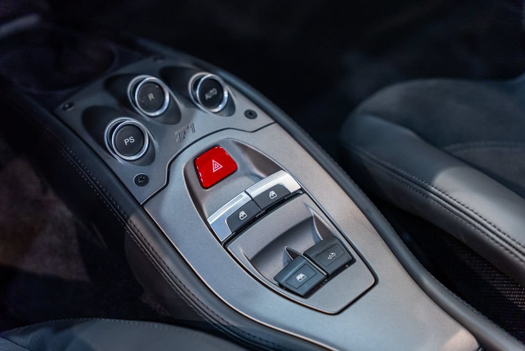 Certified 2014 Ferrari 458 Spider RWD image 36