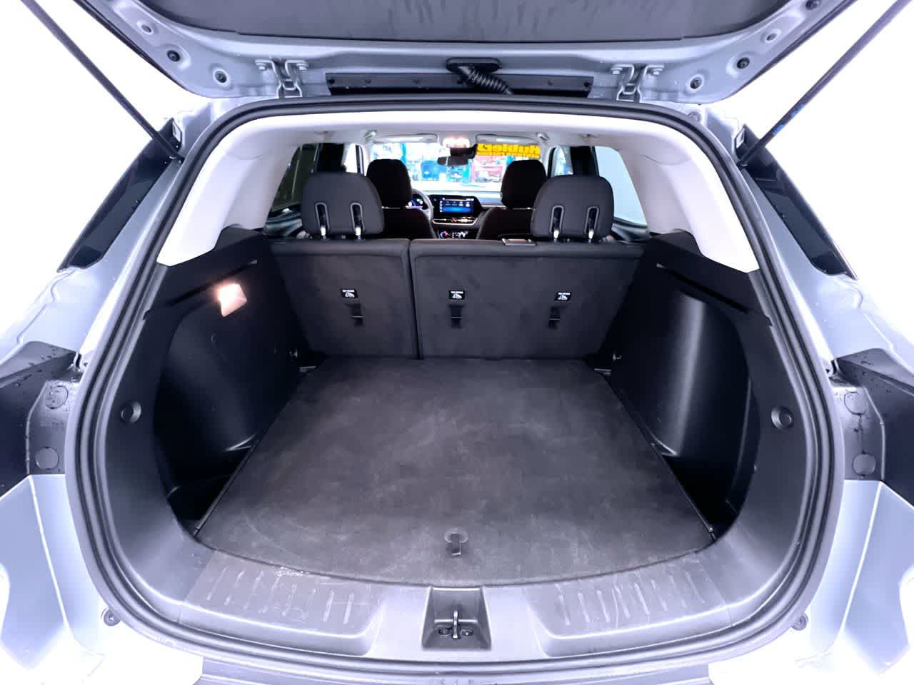 Used 2025 Chevrolet TrailBlazer LT FWD image 40