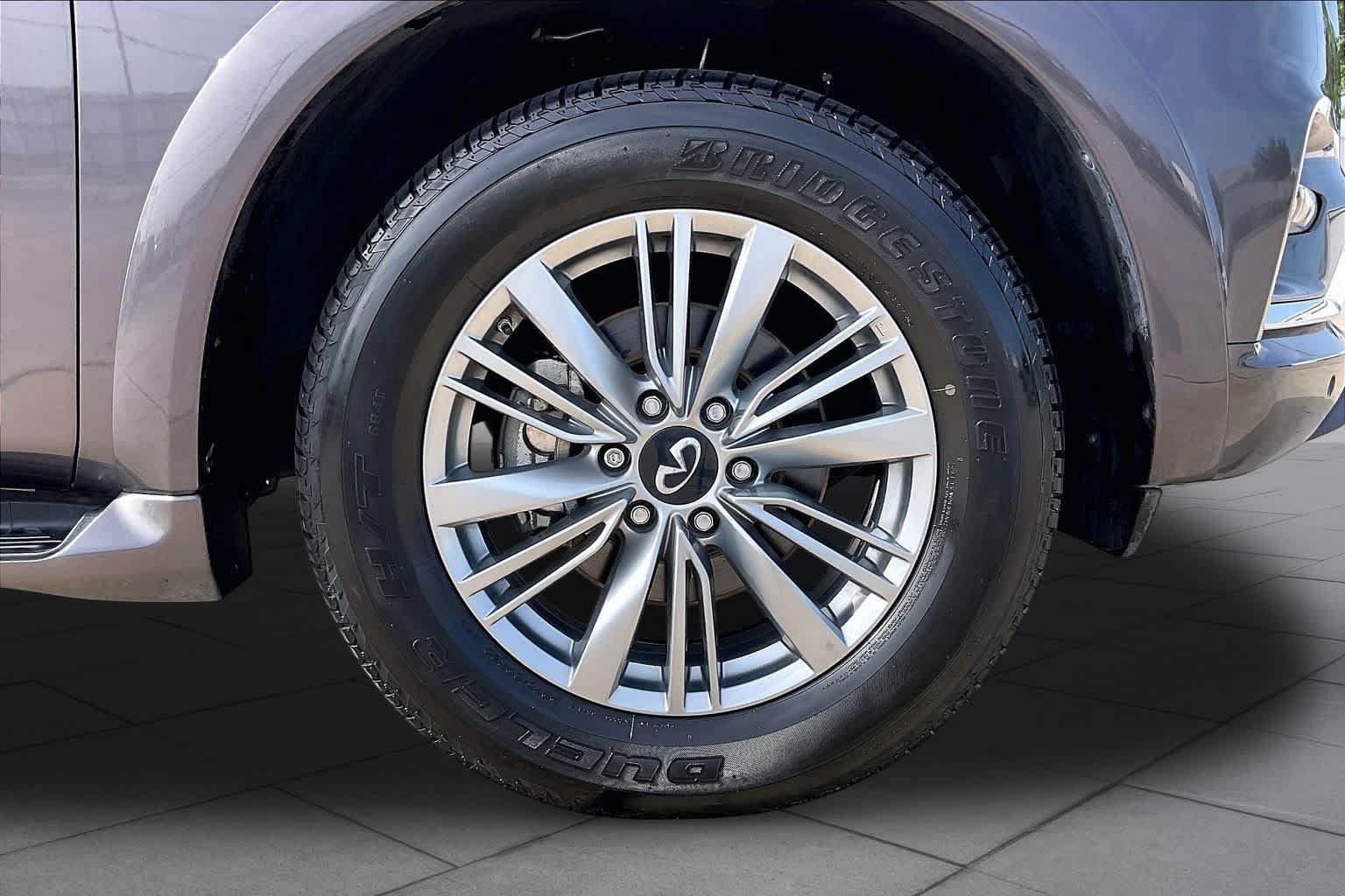 Used 2023 INFINITI QX80 Luxe w/ Cargo Package RWD image 11
