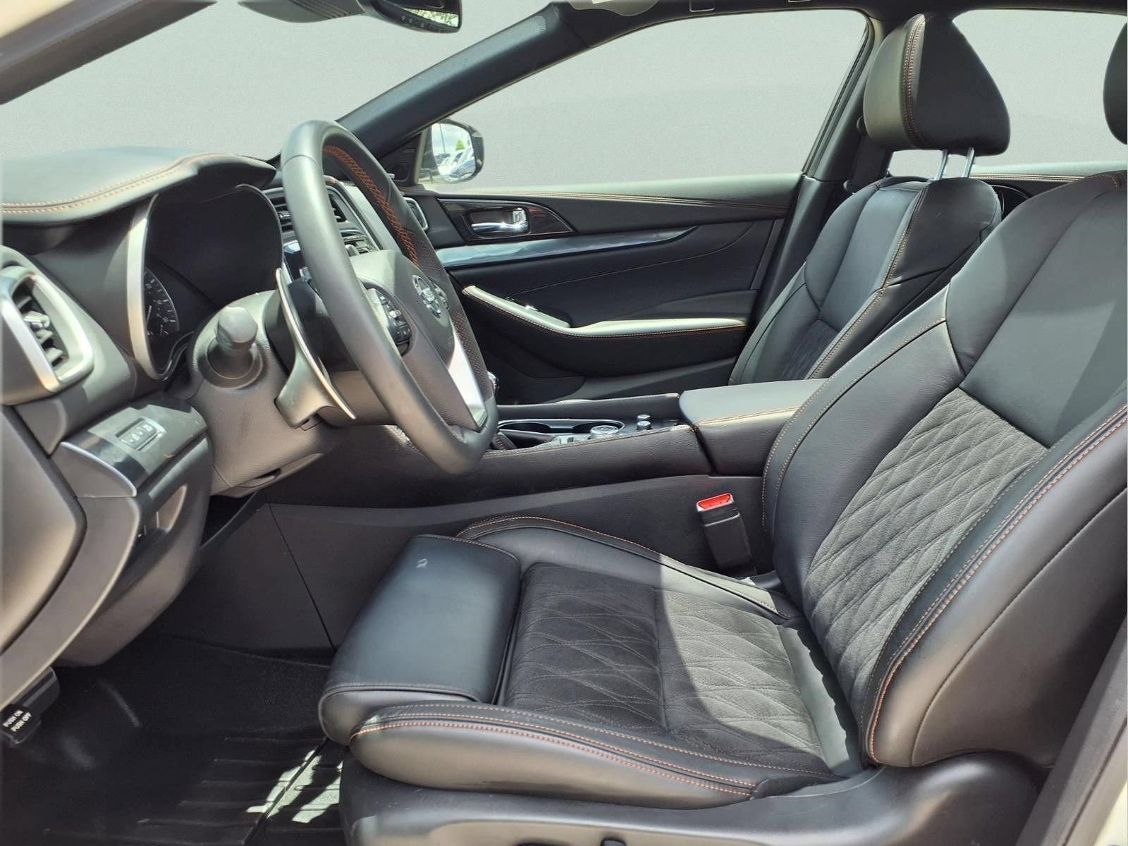 Used 2021 Nissan Maxima SR w/ Sport Mat Group FWD image 10