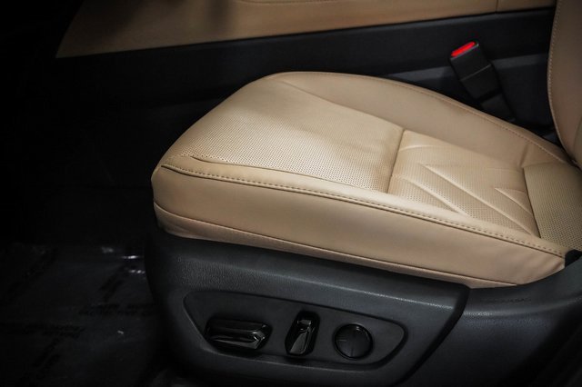 Used 2024 Lexus NX 300h AWD w/ Luxury Package image 11