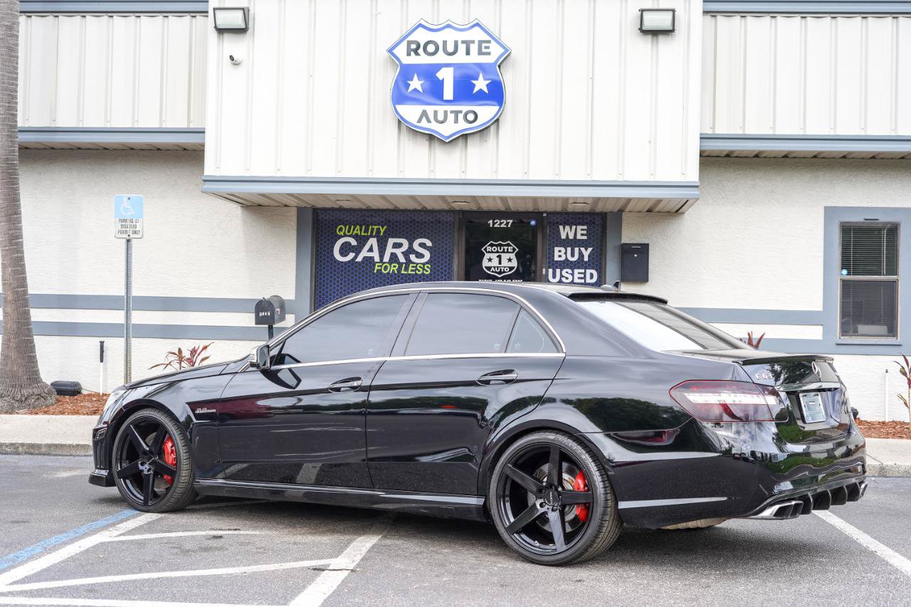 Used 2010 Mercedes-Benz E 63 AMG Sedan image 6