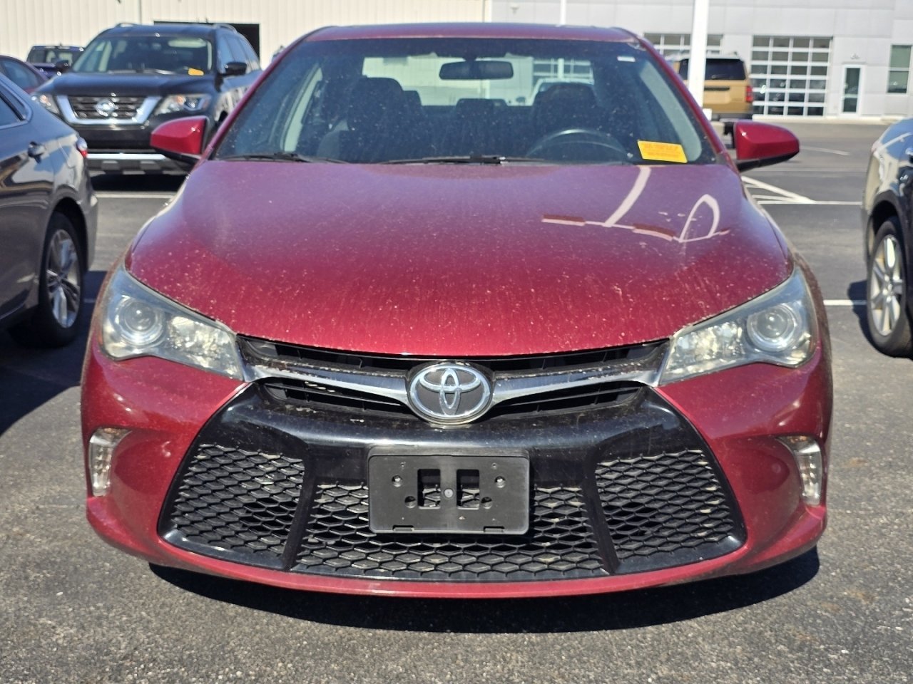 Used 2017 Toyota Camry XSE w/ Moonroof Package image 2