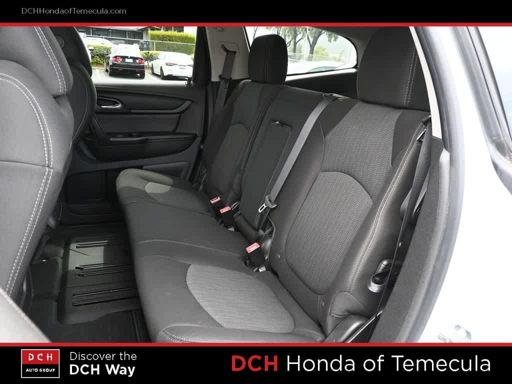 Used 2017 Chevrolet Traverse LT w/ Style and Technology Package FWD image 19