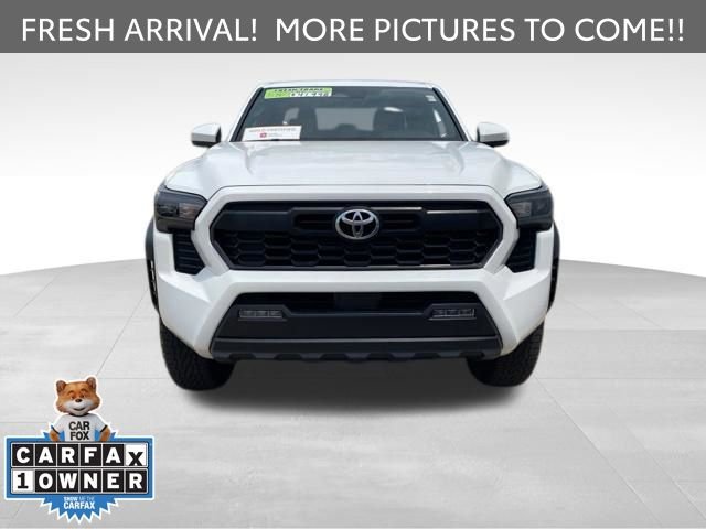Certified 2024 Toyota Tacoma TRD Off-Road AWD/4WD image 18