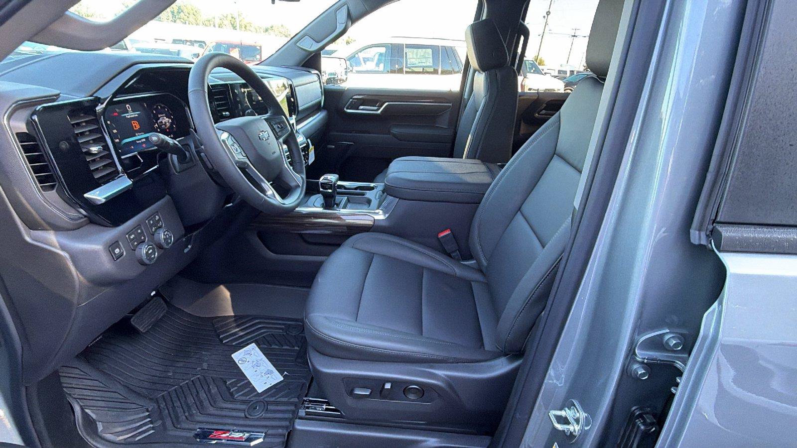 New 2026 Chevrolet Silverado 1500 LT Trail Boss w/ LT Trail Boss Premium Package AWD/4WD image 17