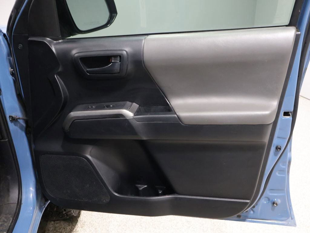 Used 2019 Toyota Tacoma SR5 image 23