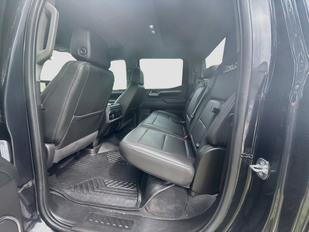 Used 2024 Chevrolet Silverado 1500 LTZ AWD/4WD image 26
