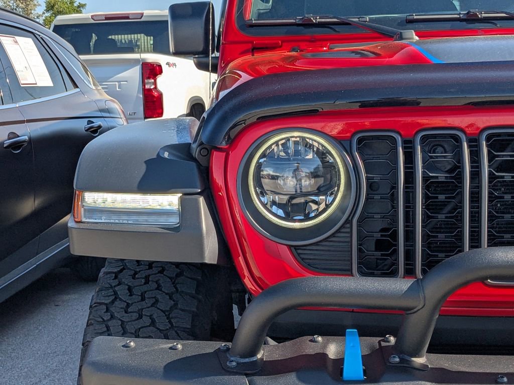 Used 2023 Jeep Wrangler Unlimited Rubicon 4xe AWD/4WD image 9