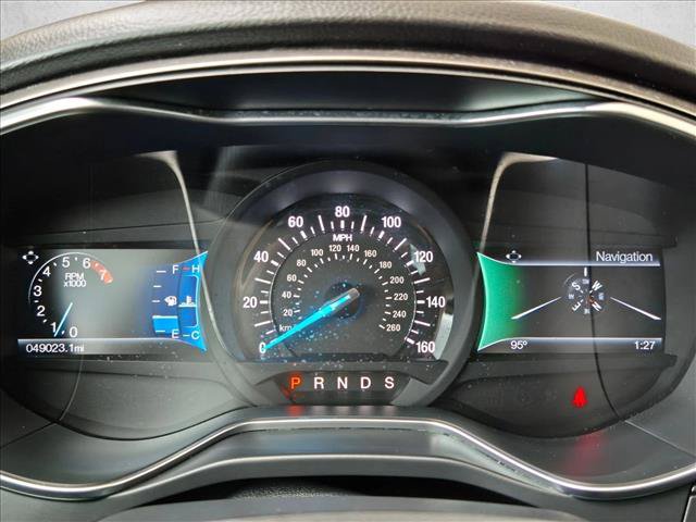 Used 2017 Ford Fusion SE w/ Fusion SE Technology Package FWD image 13