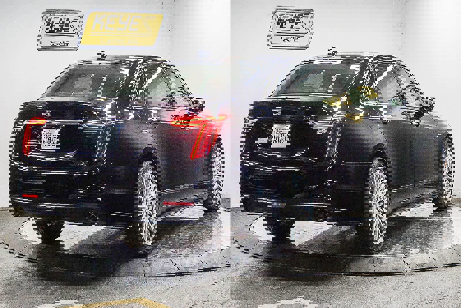 Used 2019 Cadillac CT6 V w/ Driver Assist Package AWD/4WD image 4