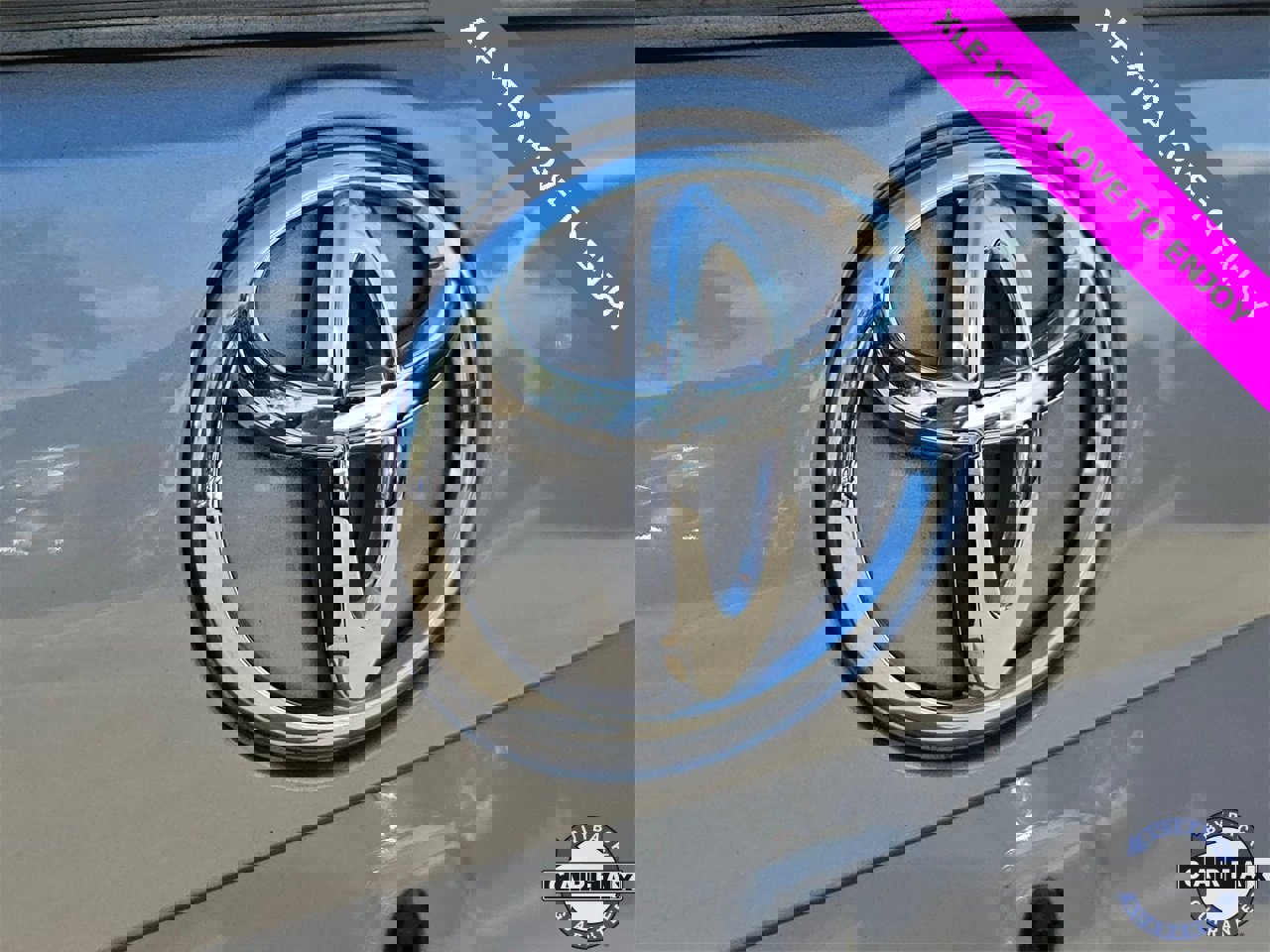 Used 2021 Toyota RAV4 XLE image 5