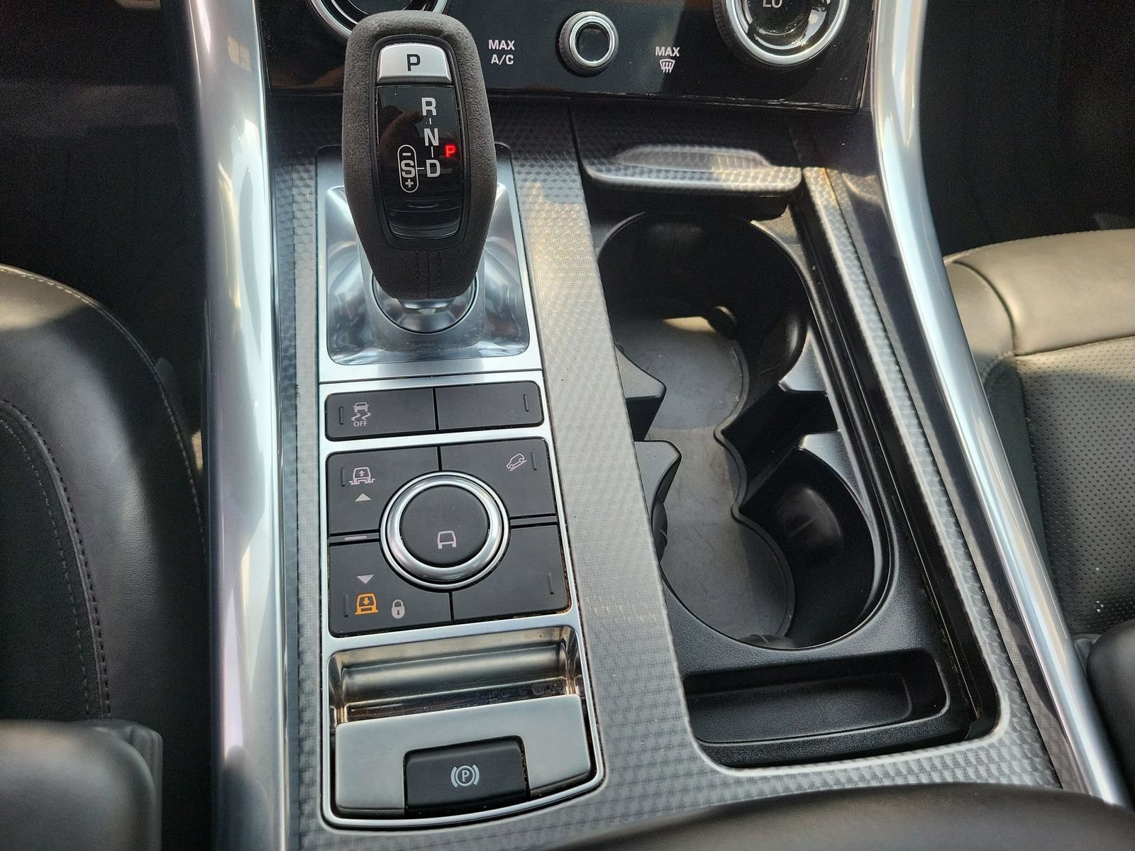 Used 2019 Land Rover Range Rover Sport HST AWD/4WD image 16