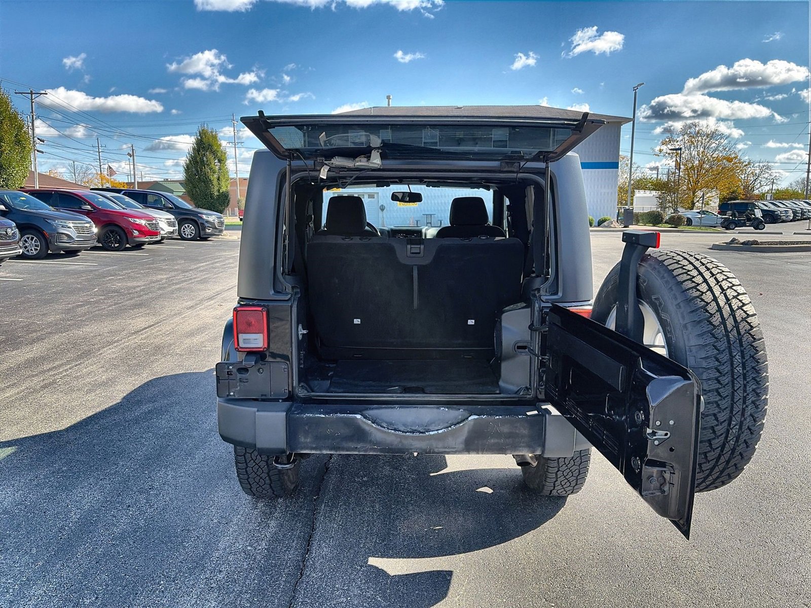 Used 2013 Jeep Wrangler Sahara w/ Dual Top Group image 20