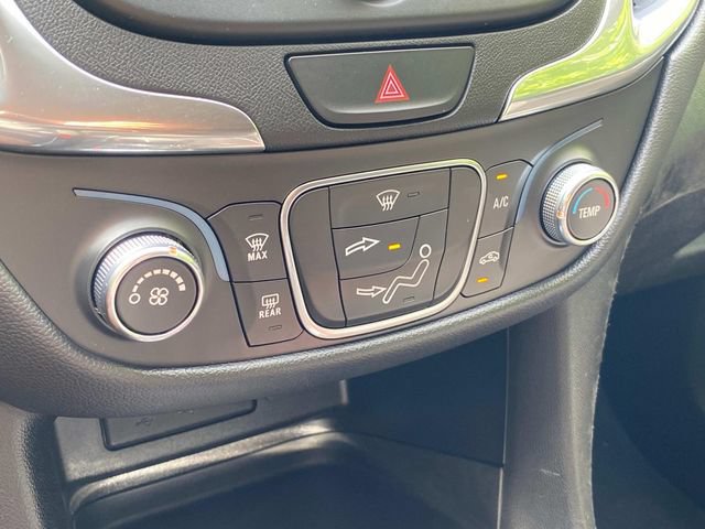 Used 2019 Chevrolet Equinox LT FWD image 25
