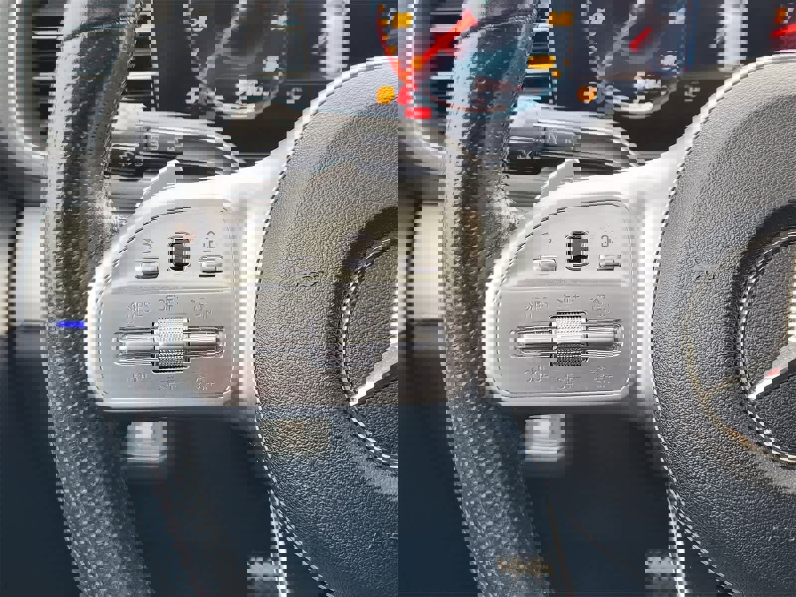 Used 2020 Mercedes-Benz GLE 350 4MATIC image 26