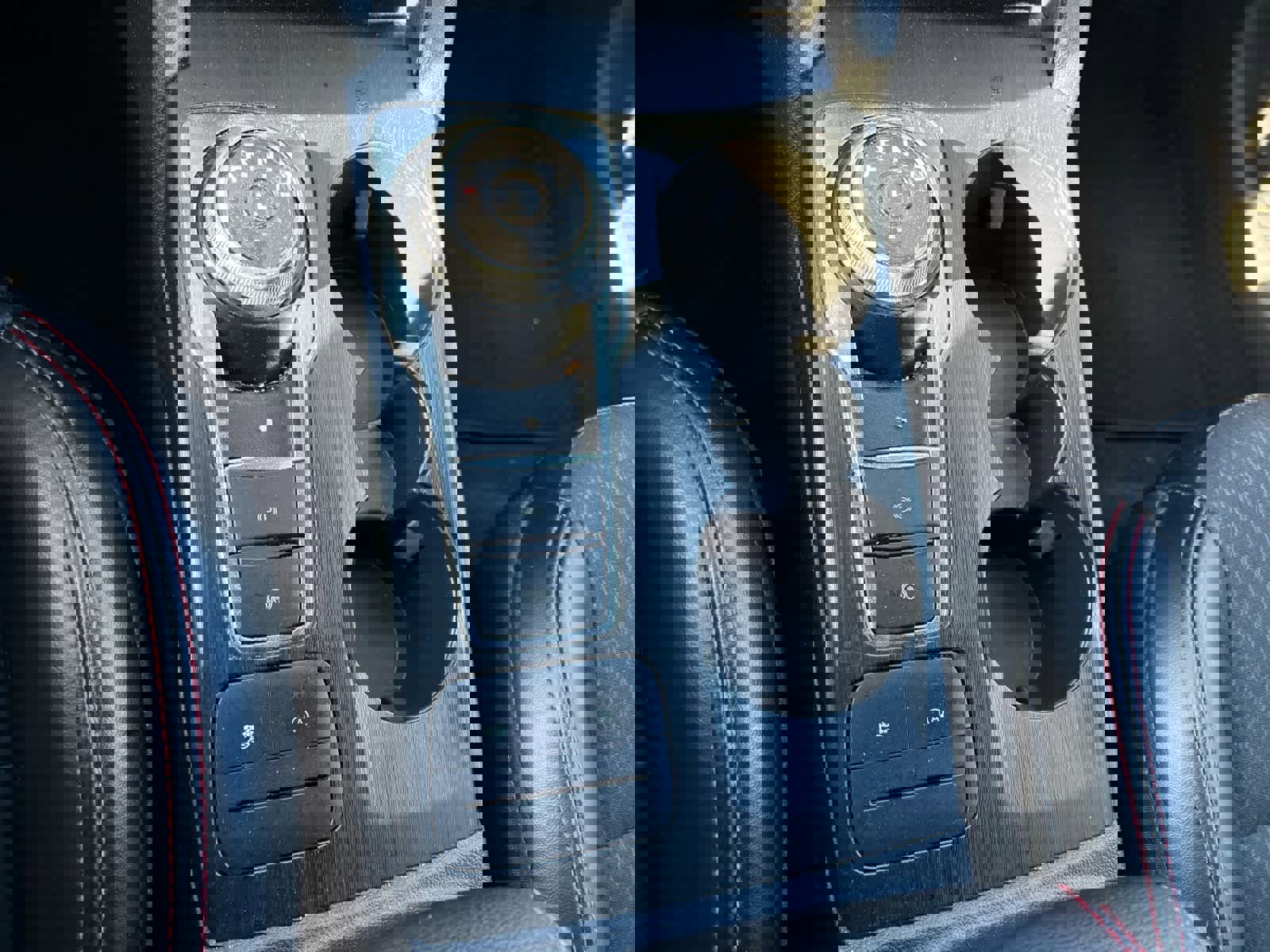 Used 2024 Ford Escape ST-Line image 16