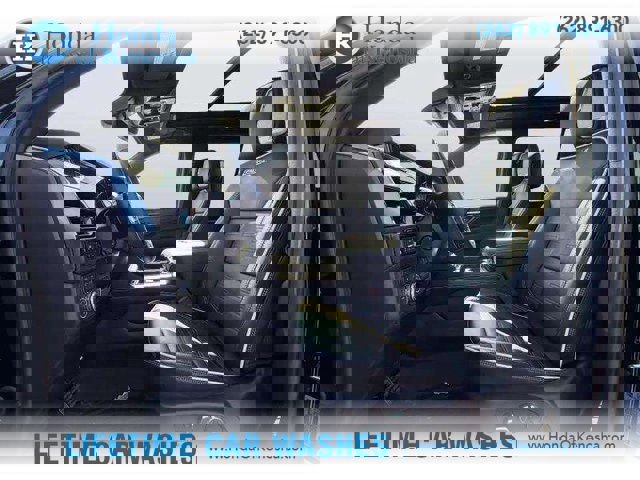 Used 2025 GMC Yukon AT4 Ultimate w/ LPO, Floor Liner Package image 20