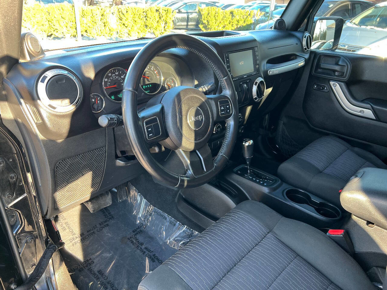 Used 2011 Jeep Wrangler Sahara image 17