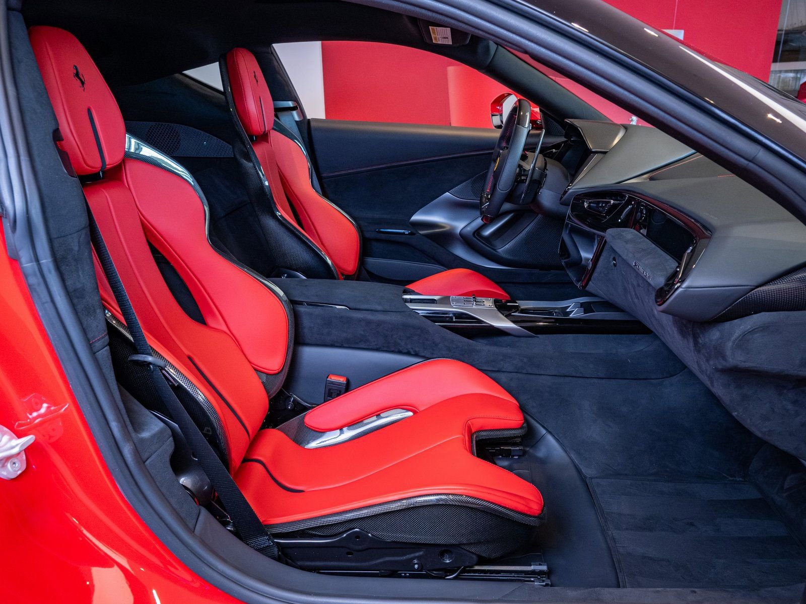 Certified 2025 Ferrari 12Cilindri RWD image 18