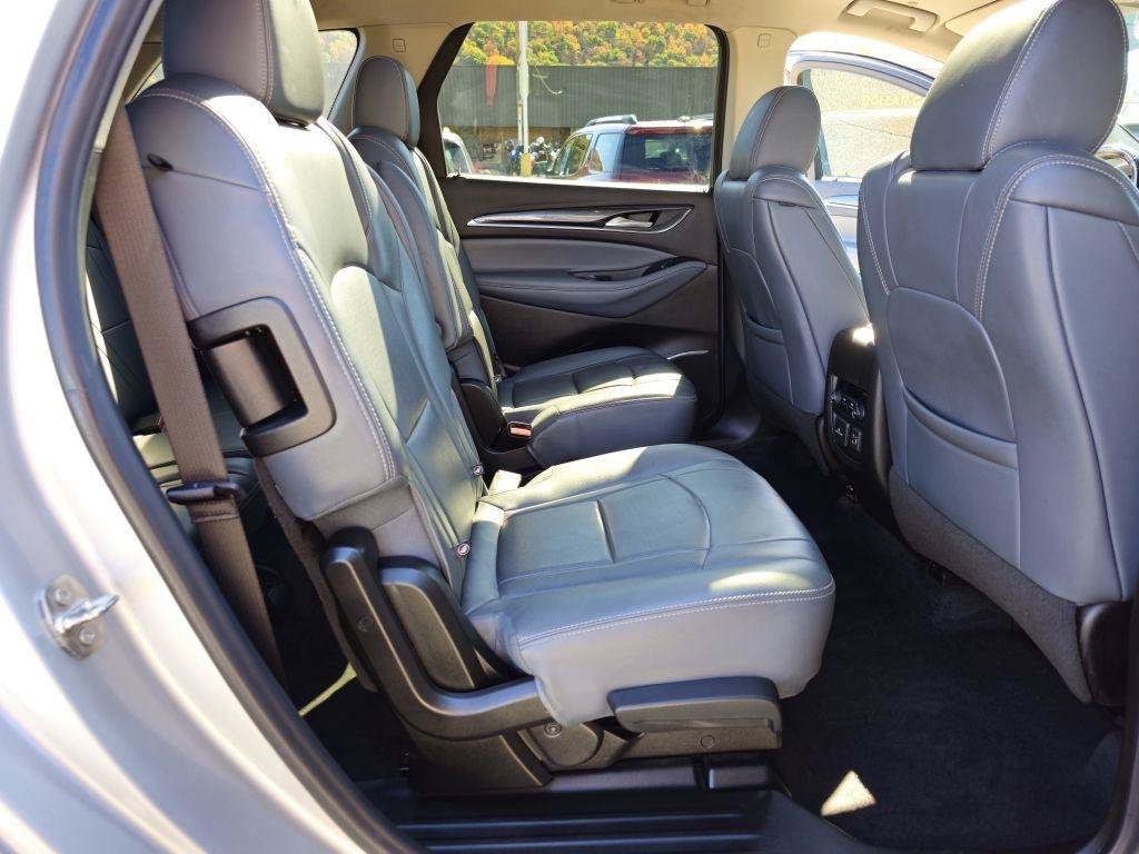 Used 2021 Buick Enclave Essence w/ Sound and Sites Package AWD/4WD image 49