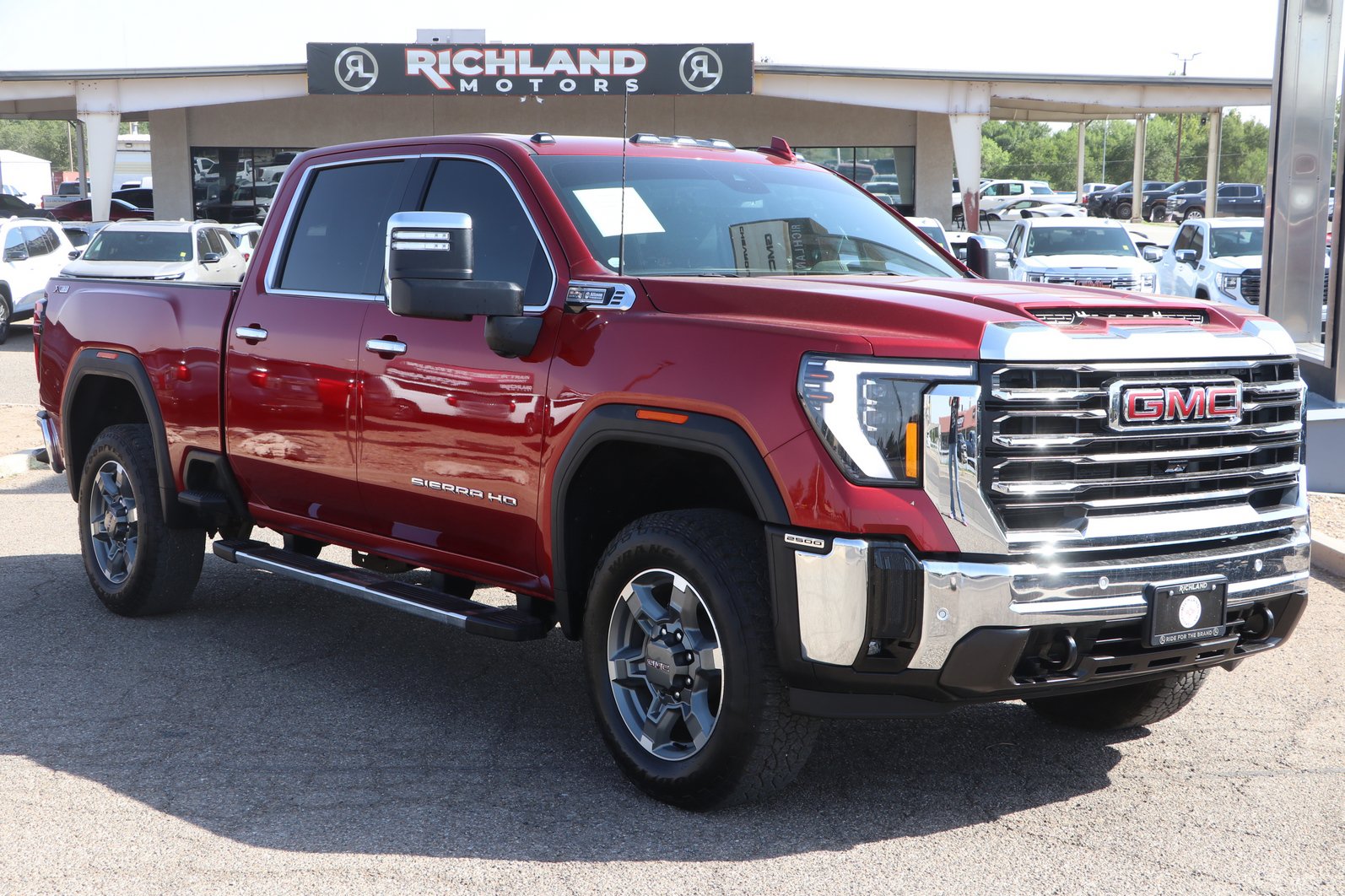 Used 2025 GMC Sierra 2500 SLT w/ SLT Premium Package