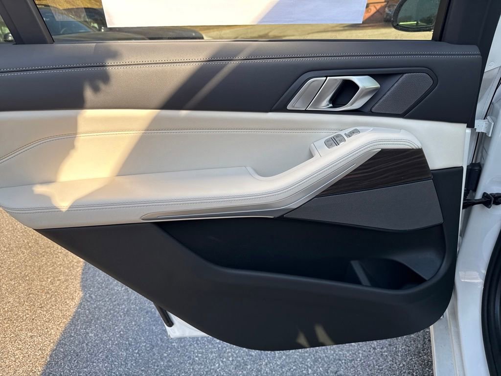 New 2026 BMW X7 xDrive40i image 22