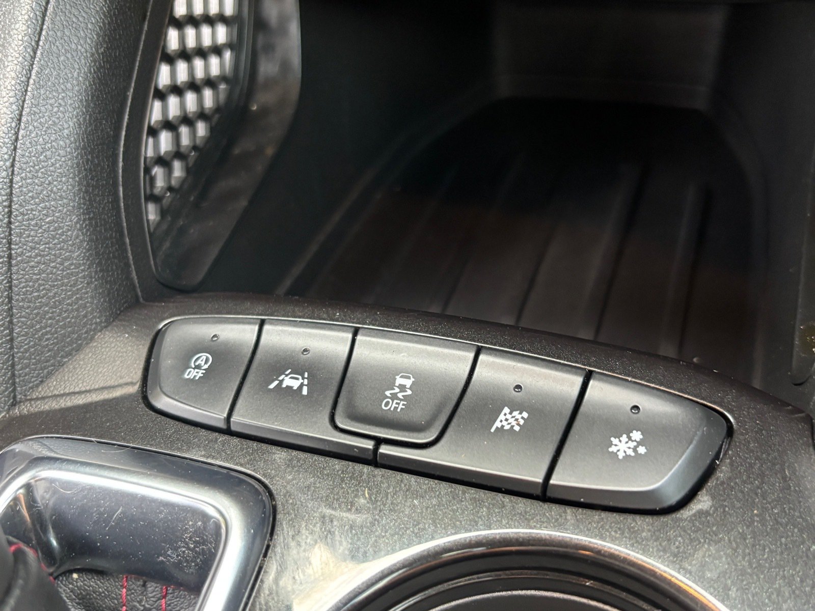 Used 2024 Chevrolet TrailBlazer RS FWD image 16