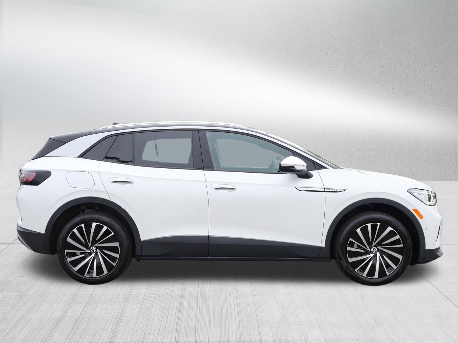 Certified 2023 Volkswagen ID.4 Pro S Plus AWD/4WD image 8