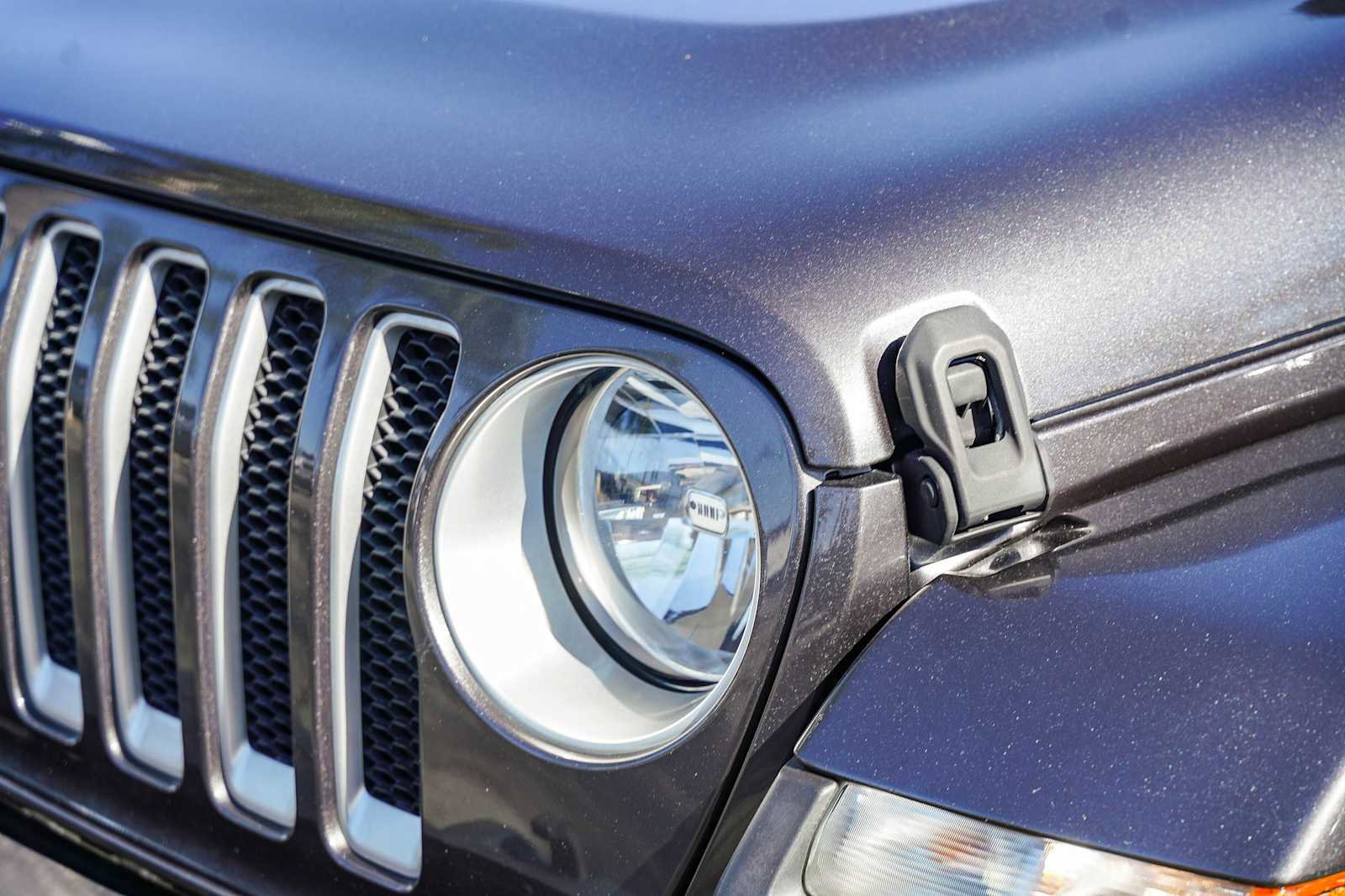 Used 2022 Jeep Wrangler Unlimited Sahara image 10